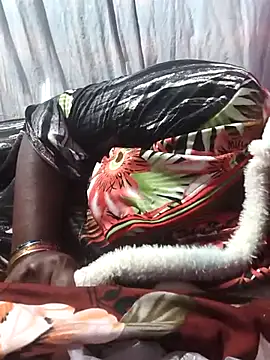 hyd couple7878 online show from 04-24-26, 09:01