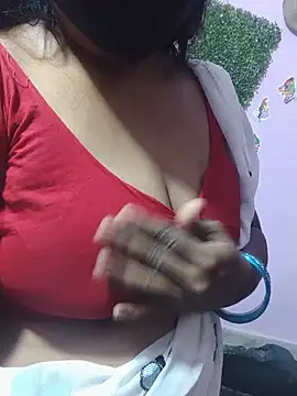 Snapshot of hyd_couple7878 chatting on 07-08-26, 05:45 hyd couple7878 online show from 07-08-26, 05:45
