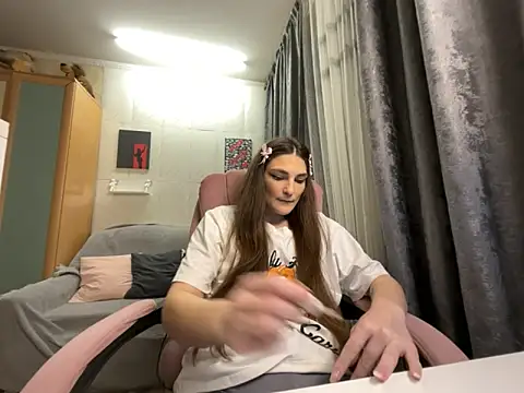 HelgaMun online show from 11-22-25, 11:53