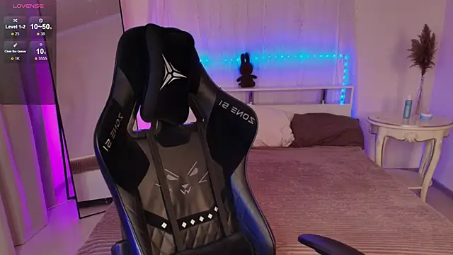  Melissa Evans  online show from 11-22-25, 05:17