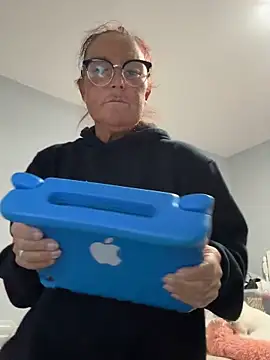 Angel-LinaX online show from 02-07-26, 09:40