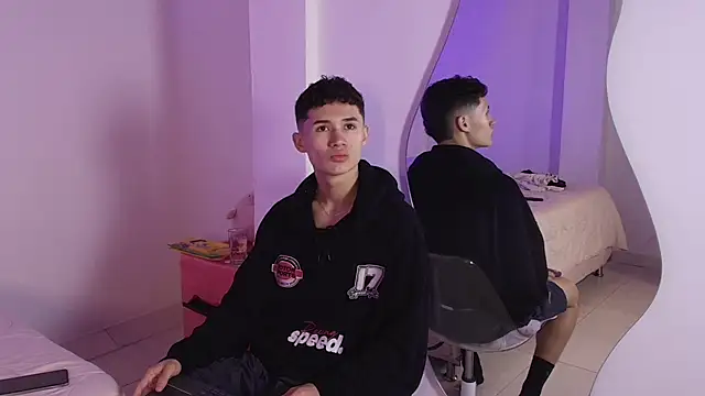 Snapshot of Eiden_Blake chatting on 11-24-25, 10:26 Eiden Blake online show from 11-24-25, 10:26