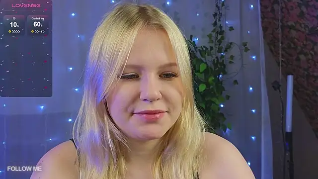 Mila wxw online show from 11-14-25, 01:43