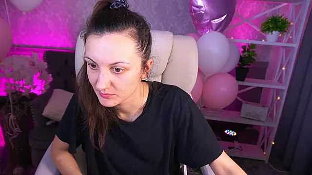 Snapshot of ZafiraMoonn chatting on 02-21-26, 02:23 ZafiraMoonn online show from 02-21-26, 02:23