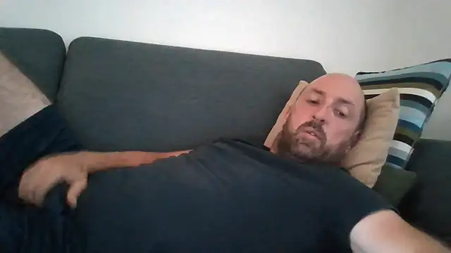 Snapshot of luca_beech88 chatting on 06-20-26, 11:35 luca beech88 online show from 06-20-26, 11:35