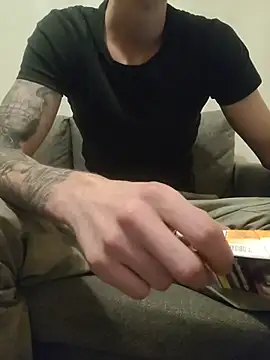 DeepSecret0 online show from 11-14-25, 05:33