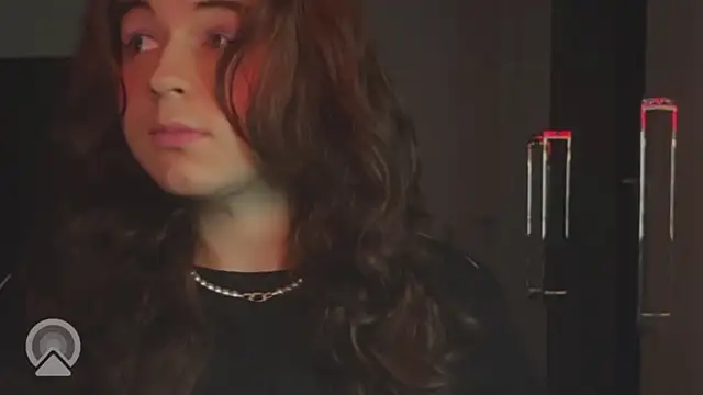 Snapshot of JanaLicious04 chatting on 12-17-25, 09:54 JanaLicious04 online show from 12-17-25, 09:54