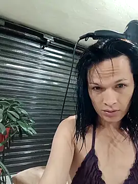 PaulinaLondra2 online show from 11-18-25, 10:41