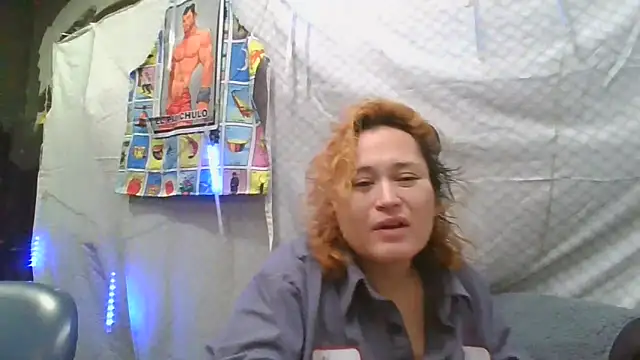 Snapshot of Eclipsedice chatting on 12-17-25, 08:53 Eclipsedice online show from 12-17-25, 08:53