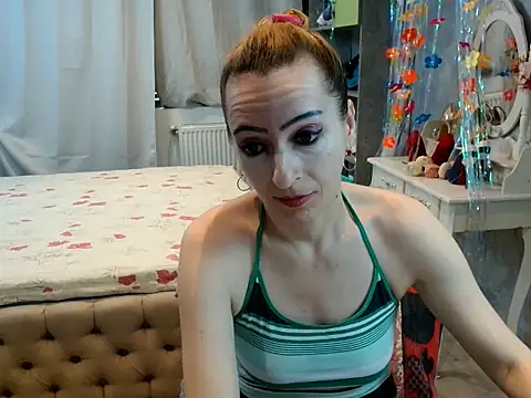 AnneDevrim online show from 03-06-26, 06:54