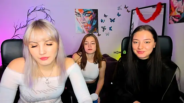 Snapshot of baby_hotte chatting on 12-23-25, 06:44 baby hotte online show from 12-23-25, 06:44