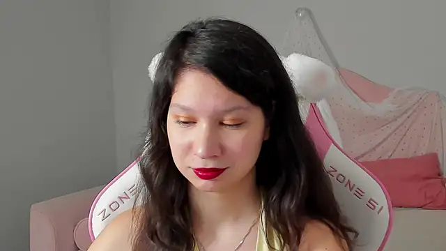 Snapshot of SaraDenars chatting on 11-24-25, 06:24 SaraDenars online show from 11-24-25, 06:24