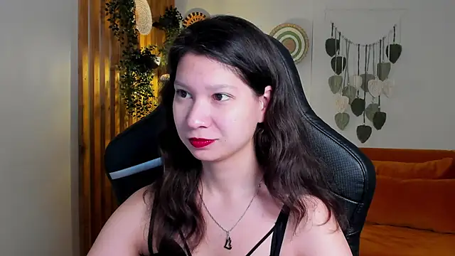 Snapshot of SaraDenars chatting on 11-26-25, 05:19 SaraDenars online show from 11-26-25, 05:19