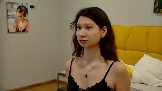 Snapshot of SaraDenars chatting on 12-04-25, 05:39 SaraDenars online show from 12-04-25, 05:39