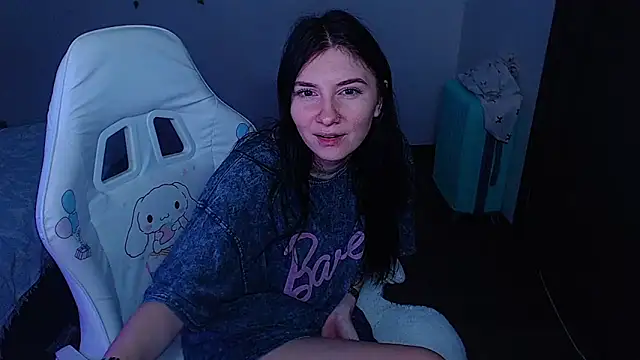 Snapshot of _Daniella_True_ chatting on 11-05-25, 05:24 Daniella True online show from 11-05-25, 05:24