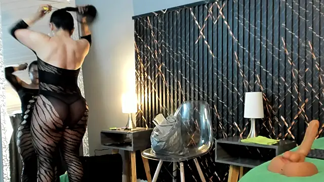 clara heat online show from 07-22-26, 07:05