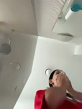 Snapshot of VickyM99 chatting on 12-15-25, 07:56 VickyM99 online show from 12-15-25, 07:56