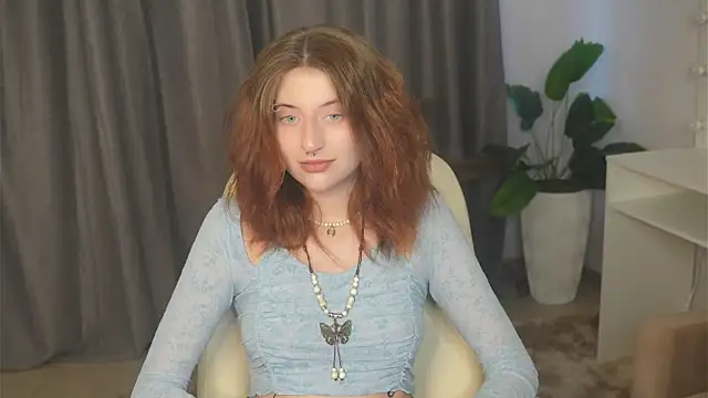 Snapshot of EmmalineNasir chatting on 11-05-25, 09:09 EmmalineNasir online show from 11-05-25, 09:09