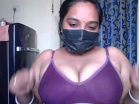 Snapshot of Mathi_cam chatting on 03-23-26, 09:46 Mathi cam online show from 03-23-26, 09:46