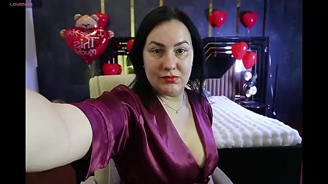 VelvetLuck online show from 02-18-26, 01:40