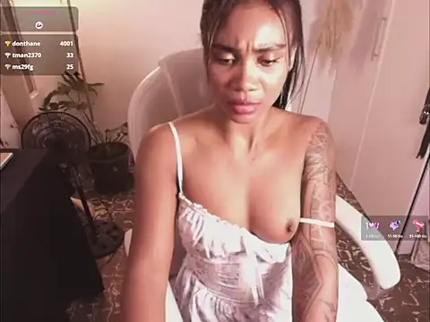 Miss Benz online show from 01-18-26, 04:27