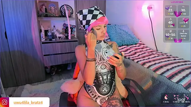 Lila bratzz online show from 04-14-26, 01:11