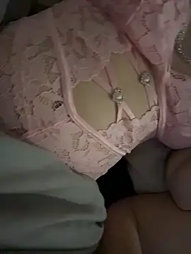 Snapshot of Funcouple27 chatting on 11-04-25, 09:14 Funcouple27 online show from 11-04-25, 09:14