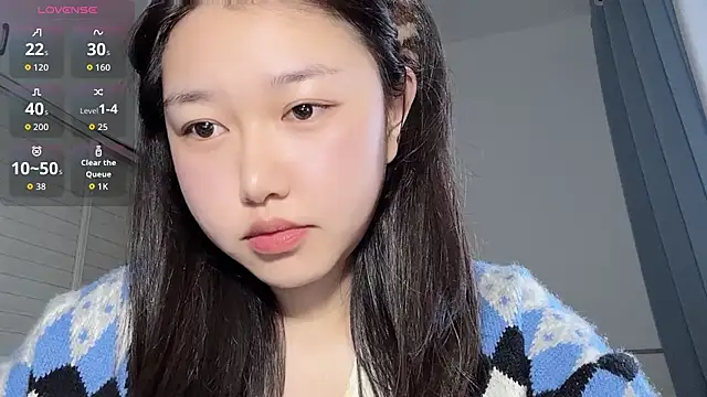 Snapshot of Xiaoji61 chatting on 11-10-25, 06:34 Xiaoji61 online show from 11-10-25, 06:34