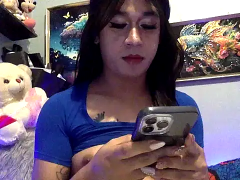 Snapshot of desirable_miya chatting on 11-19-25, 04:40 desirable miya online show from 11-19-25, 04:40