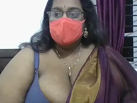 hootypriya online show from 03-12-26, 11:33