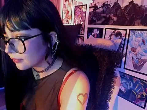 LilithMyers online show from 11-30-25, 02:26