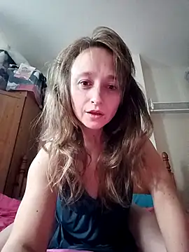 HotMommaCR online show from 12-04-25, 02:15