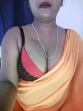 Snapshot of LoveLy-Soneya chatting on 06-03-26, 02:19 LoveLy-Soneya online show from 06-03-26, 02:19