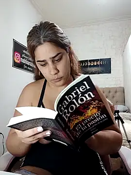 nahiarabiel33 online show from 03-27-26, 05:56