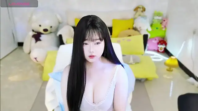 Snapshot of Nina37 chatting on 01-14-26, 08:14 Nina37 online show from 01-14-26, 08:14