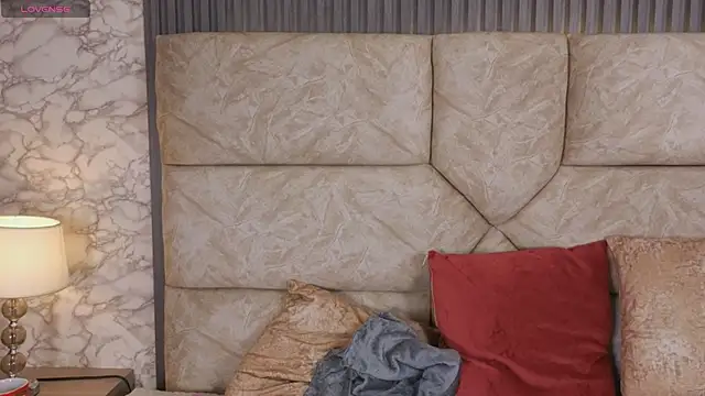 violett fowlerxx online show from 02-11-26, 04:28