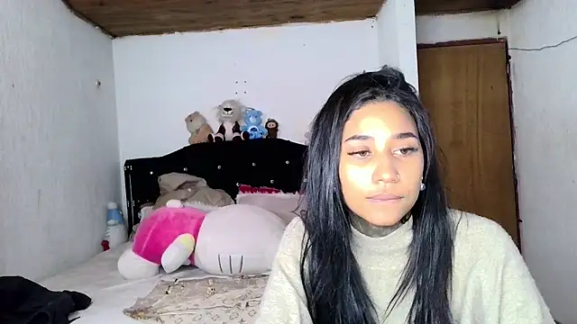 lyam ebony  online show from 04-05-26, 09:50