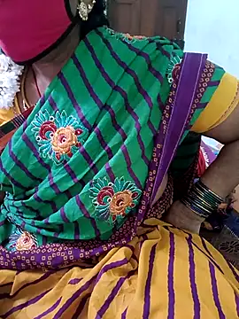 Snapshot of savithasree chatting on 11-19-25, 05:35 savithasree online show from 11-19-25, 05:35