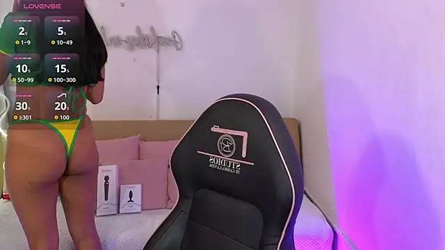 Snapshot of ana_tay1 chatting on 11-06-25, 07:15 ana tay1 online show from 11-06-25, 07:15