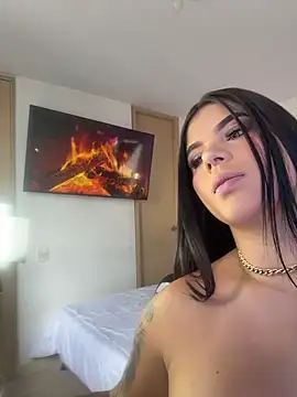 Janettcruz online show from 08-05-26, 07:49