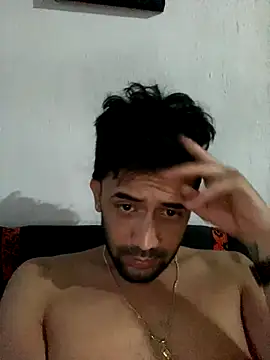 Snapshot of julian27ruiz chatting on 11-04-25, 10:53 julian27ruiz online show from 11-04-25, 10:53