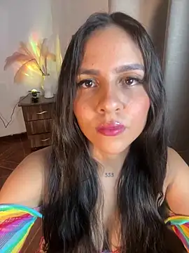 Snapshot of alisaa_jhons1 chatting on 04-21-26, 12:23 alisaa jhons1 online show from 04-21-26, 12:23