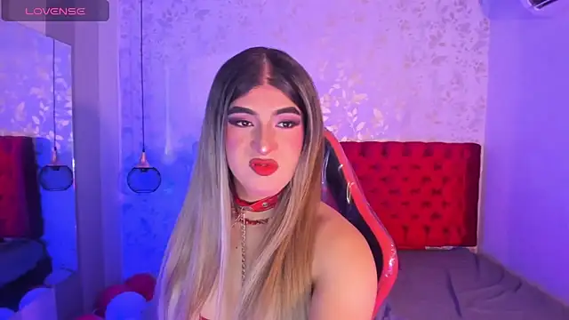 Snapshot of camii_raux chatting on 02-19-26, 08:16 camii raux online show from 02-19-26, 08:16