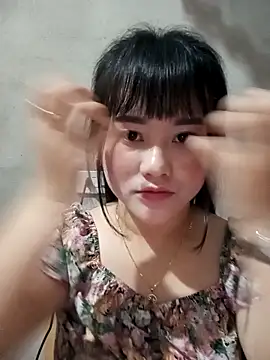 Snapshot of Anngela_18 chatting on 12-17-25, 02:56 Anngela 18 online show from 12-17-25, 02:56