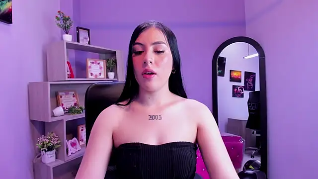 Victoria 14 online show from 11-24-25, 05:45