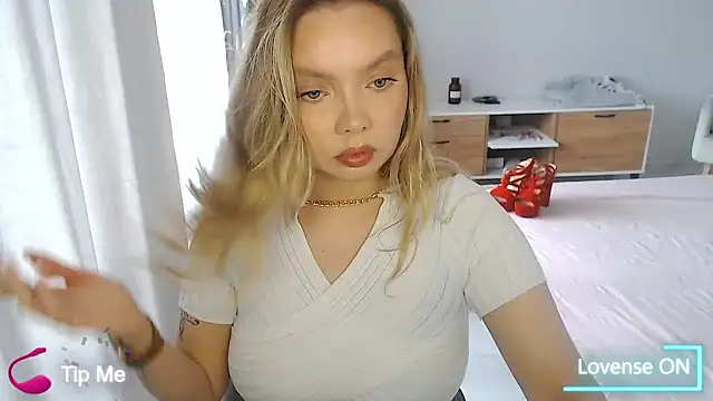 PolinaXXXXJones online show from 04-30-26, 05:58