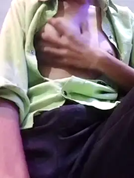 Snapshot of Isha_kumari_69 chatting on 11-13-25, 11:36 Isha kumari 69 online show from 11-13-25, 11:36