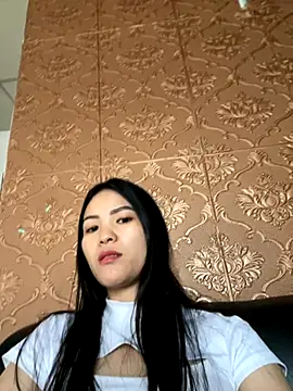 Snapshot of Beolulu chatting on 11-08-25, 05:18 Beolulu online show from 11-08-25, 05:18