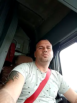 Chubbytop454 online show from 11-26-25, 02:18