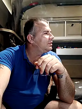 Chubbytop454 online show from 12-18-25, 05:52